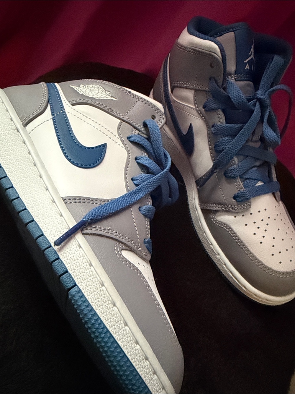 Nike Kids Mid-Top Sneakers in White, Gray & Blue